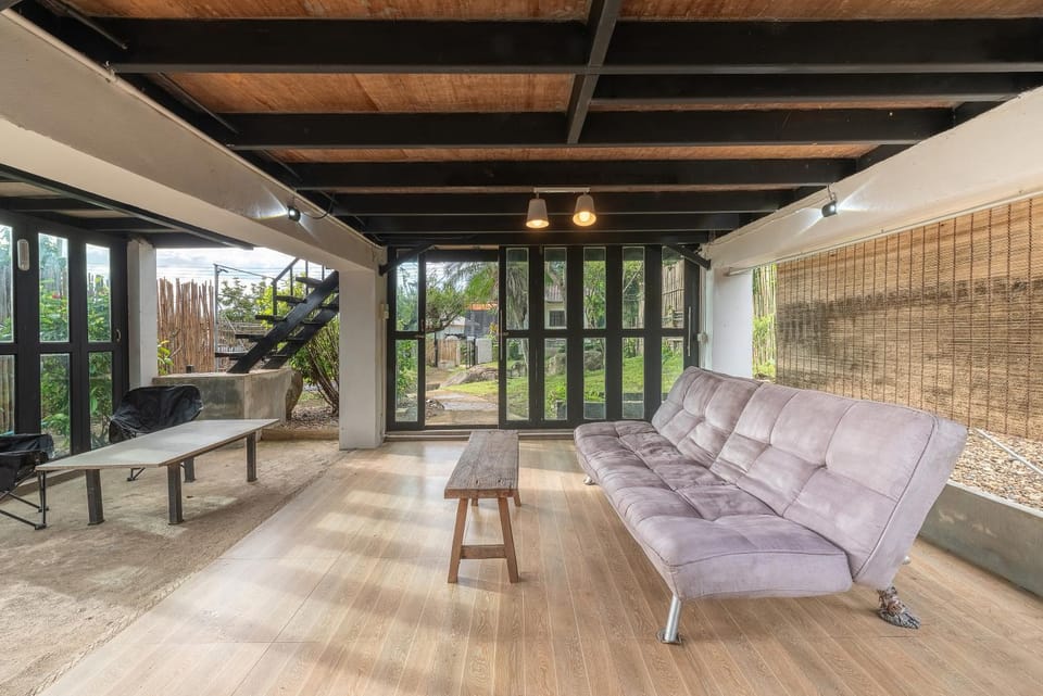 View (from property/room), Living room, Seating area