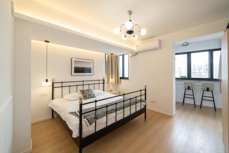 Bed, Bedroom, air conditioner