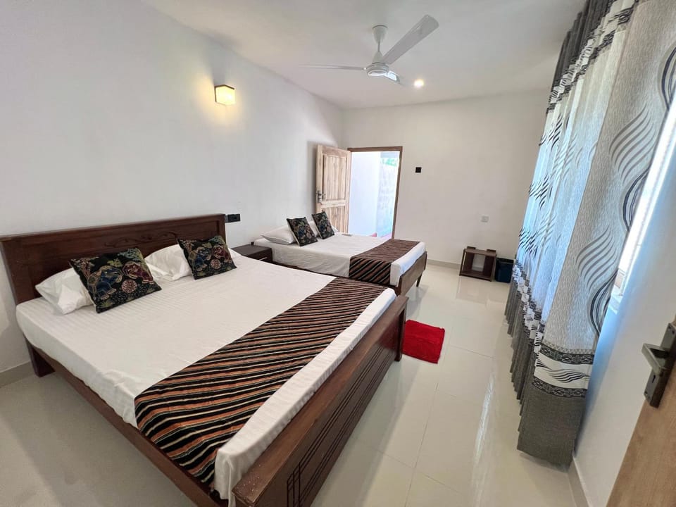 Bed, Photo of the whole room, Bedroom, air conditioner