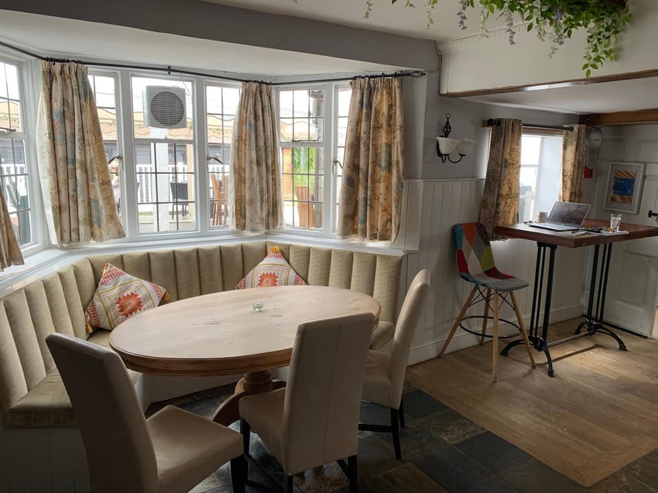 Lounge or bar