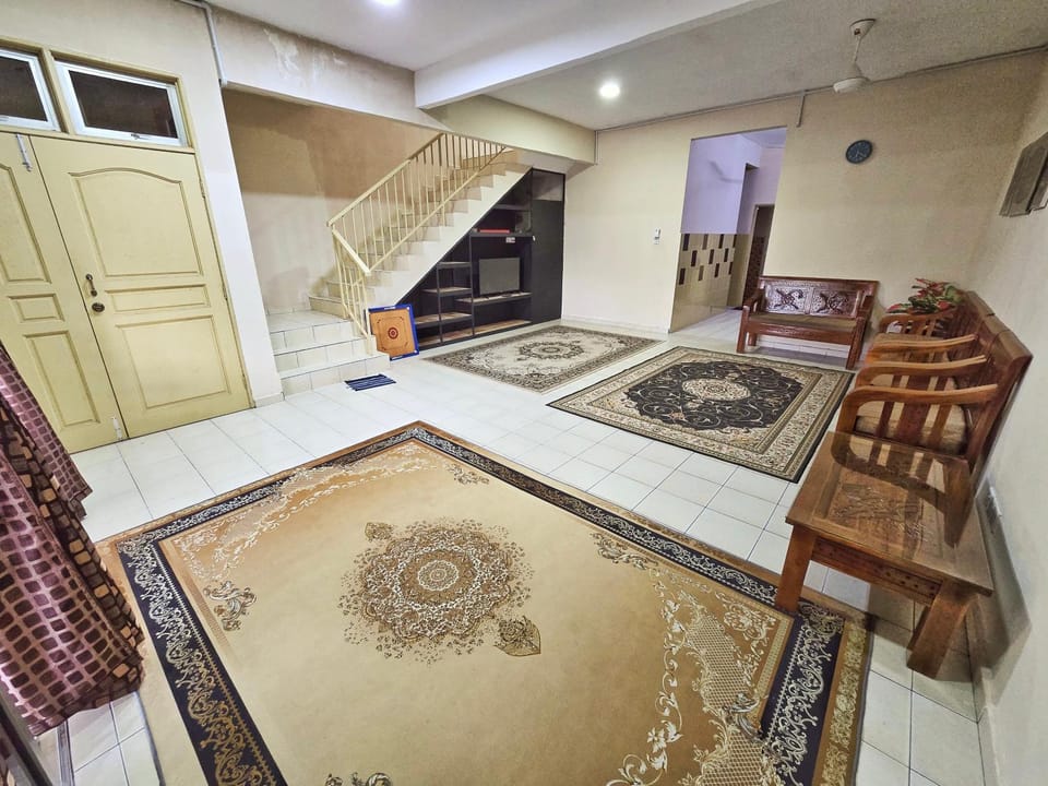 TV and multimedia, Living room, Seating area, internet