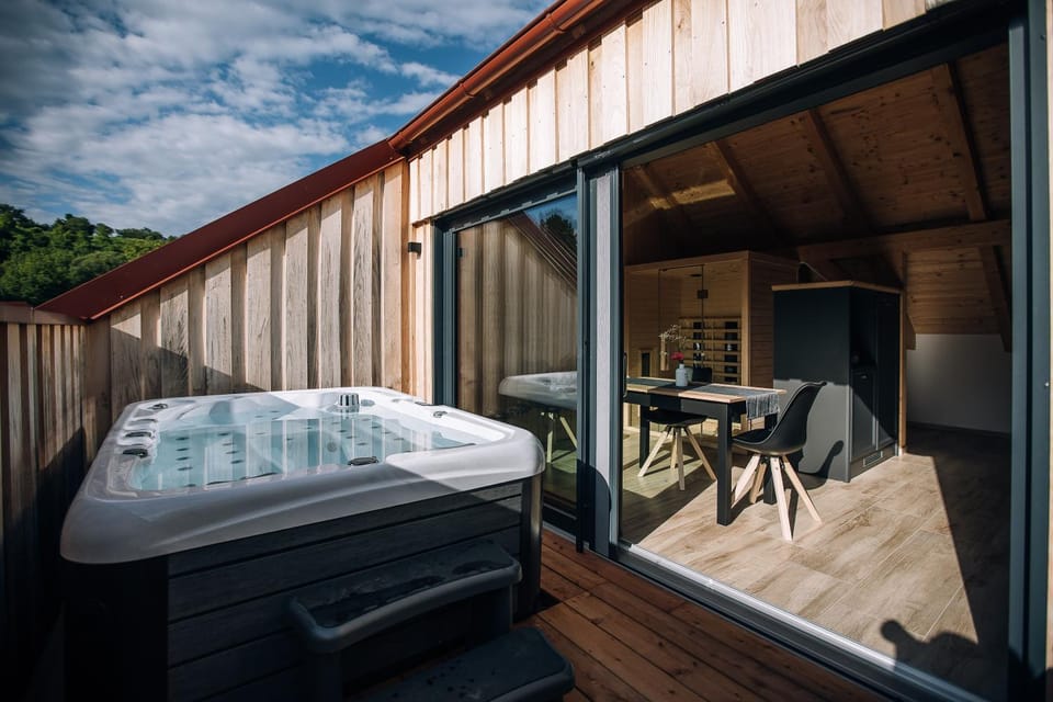 Hot Tub, Hot Tub, Balcony/Terrace, Balcony/Terrace