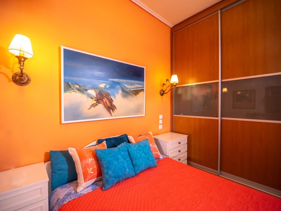 Kitchen or kitchenette, Dining area, oven, stove