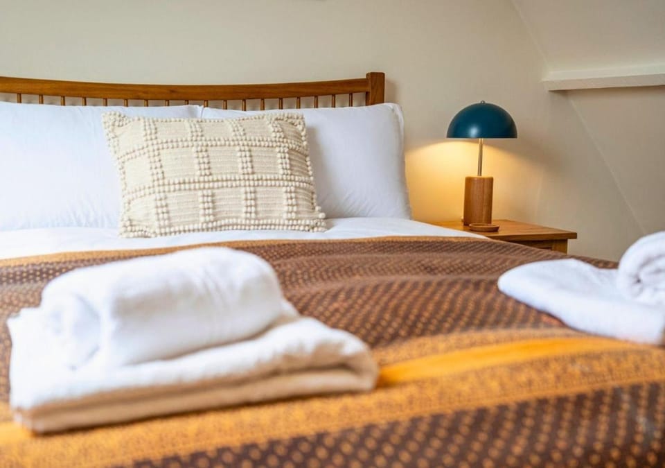 Cosy 2BD Cottage in Oxfordshire - Near Daylesford! House in West Oxfordshire District