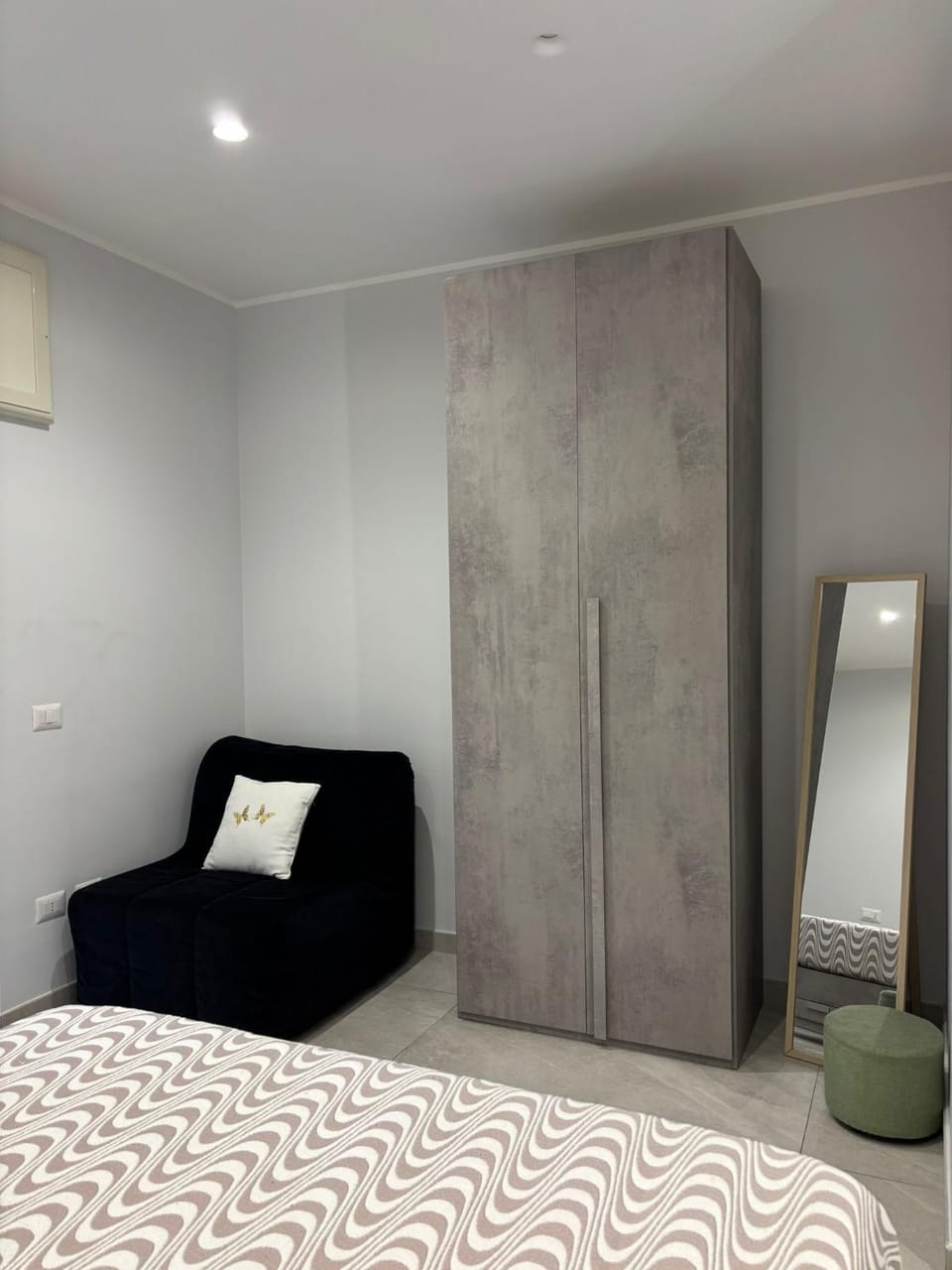 Bed, wardrobe