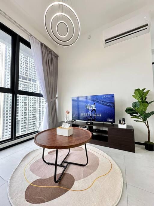 URBAN Georgetown 9Pax 4QueenBed 3Bedroom 2Bath 2carparks Apartment in George Town