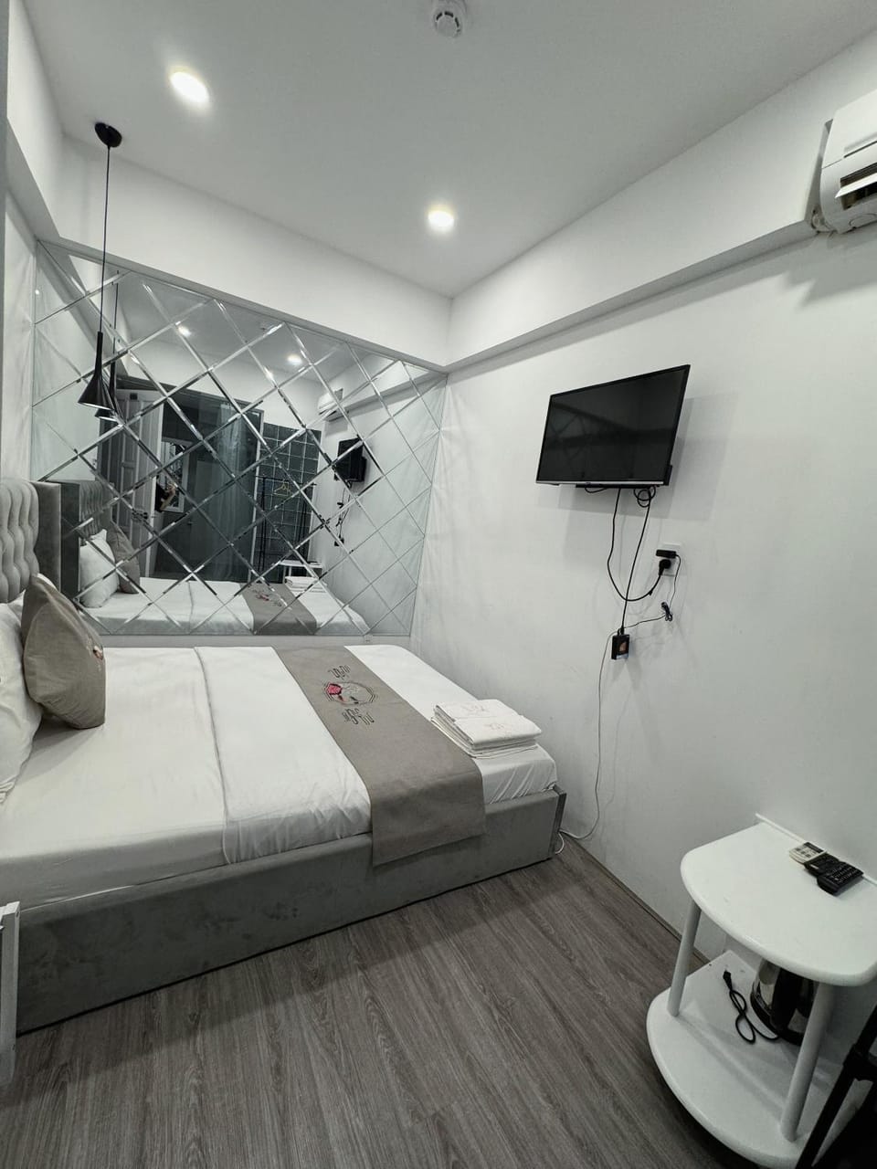 Nguyệt Hà Hotel Hotel in Ho Chi Minh City
