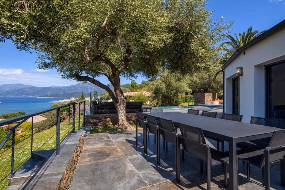 Les Terrasses de Fromentica Villa in Saint-Florent