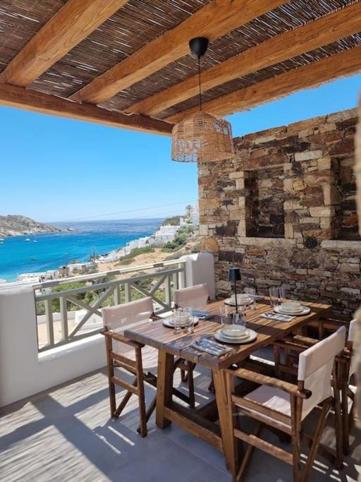 Natural landscape, Balcony/Terrace, Seating area, Dining area, Sea view