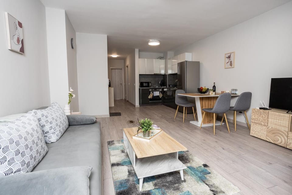 Private Parking Cozy 1BR in Heart of Oborishte Apartment in Sofia