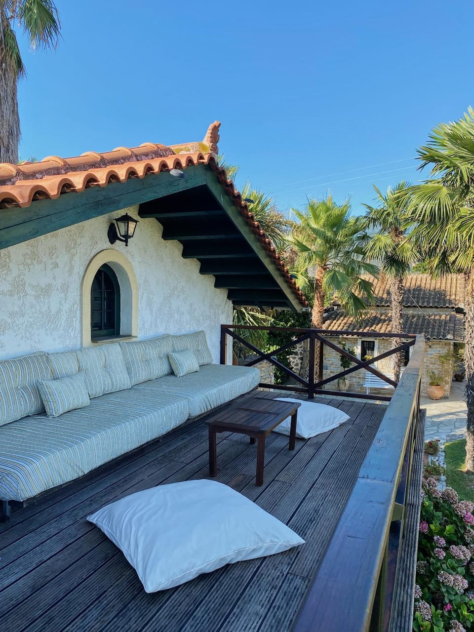 Patio, Balcony/Terrace, Garden view, Mountain view