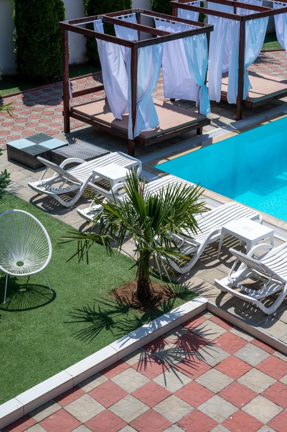 Red house pool & jacuzzi Villa in Prahova, Romania