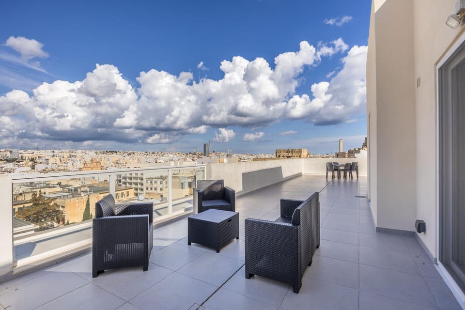 Dolce Pieta' Penthouse Apartment in Malta
