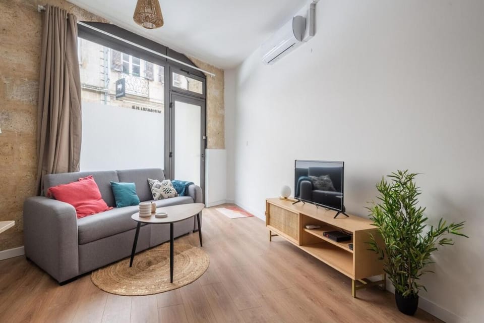 Charmant cocon avec jacuzzi - Bordeaux Centre Apartment in Bordeaux