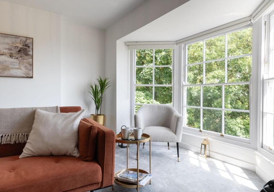 Cosy 1BD in Malvern With Stunning Views! Apartment in Malvern Hills District