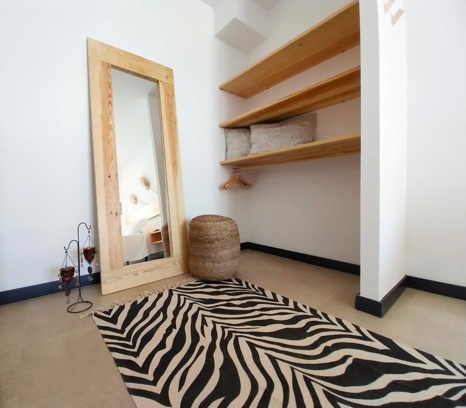 Bedroom, wardrobe