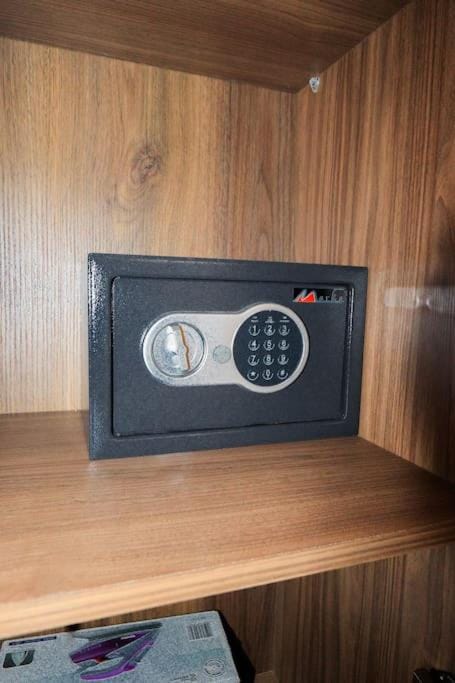 Confort Royal et luxueux à côté de marina Apartment in Tangier
