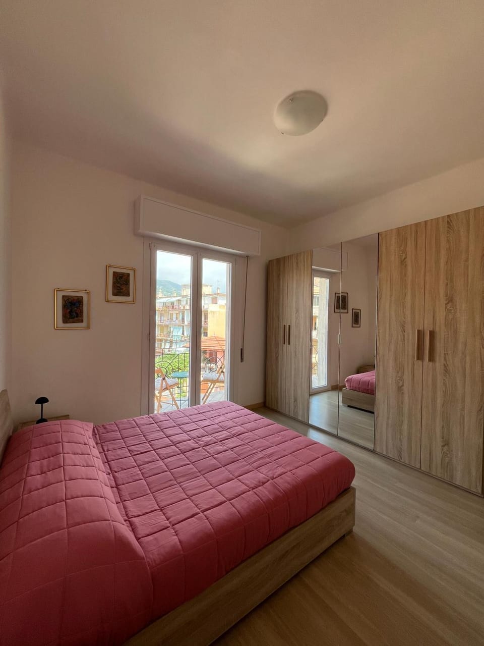 Bed, Photo of the whole room, Bedroom, wardrobe