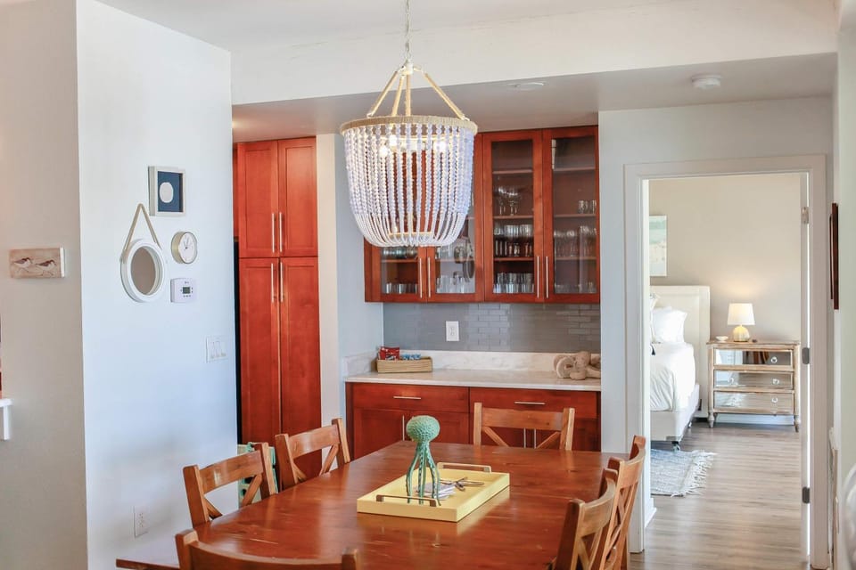 Sojourns Beach Views & Pool Family Home Sleeps 9 Apartment in Sandbridge