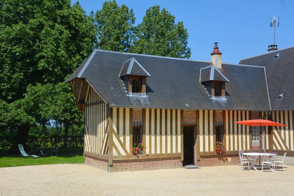 Property building, Garden, Other, Garden view, furniture