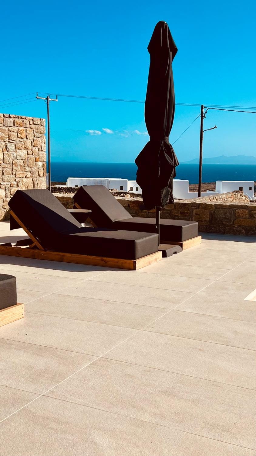 Sea view, sunbed