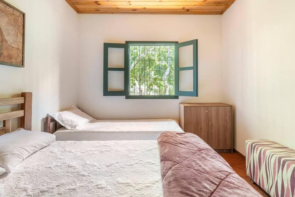 A Casa de Campo mais bem localizada de Gonçalves! House in State of São Paulo