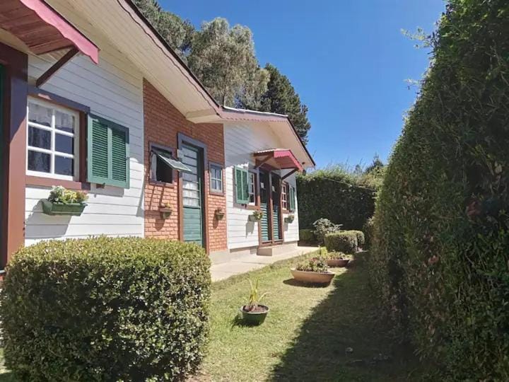 Pousada Florada na Serra - Apto 3 Inn in Campos do Jordão