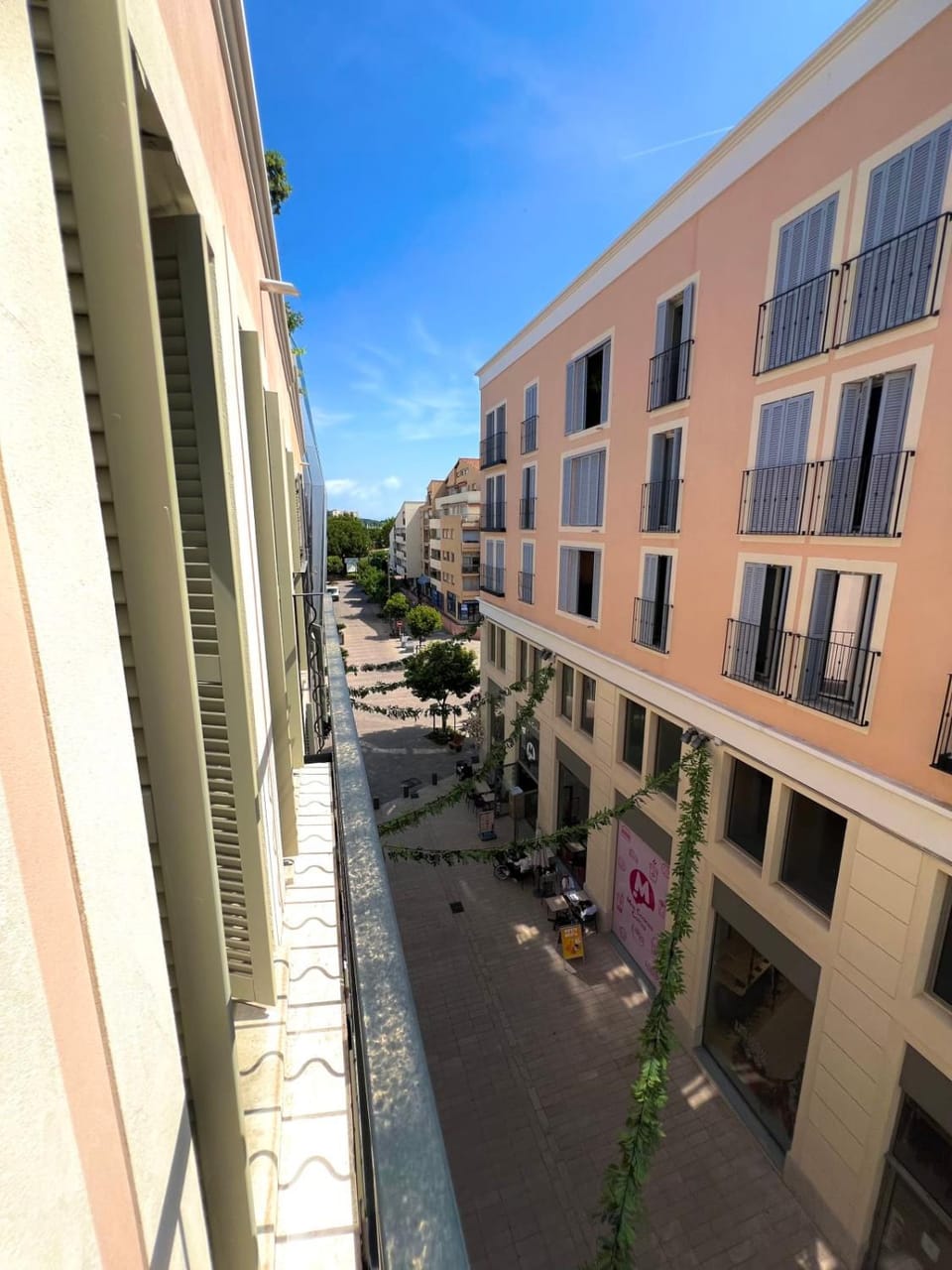 OLD ANTIBES - 4 persons - Private parking Apartment in Antibes