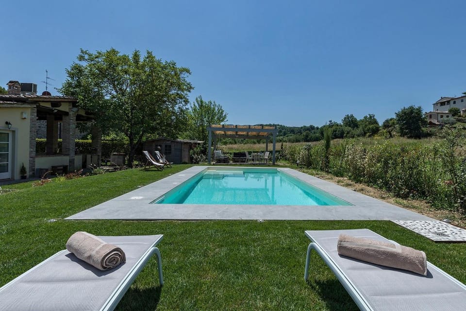 Natural landscape, Garden, Garden view, Pool view, Swimming pool, Swimming pool, sunbed