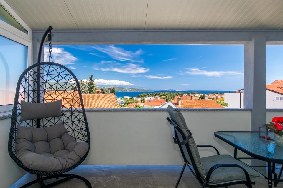 Day, View (from property/room), Balcony/Terrace, Seating area, Sea view