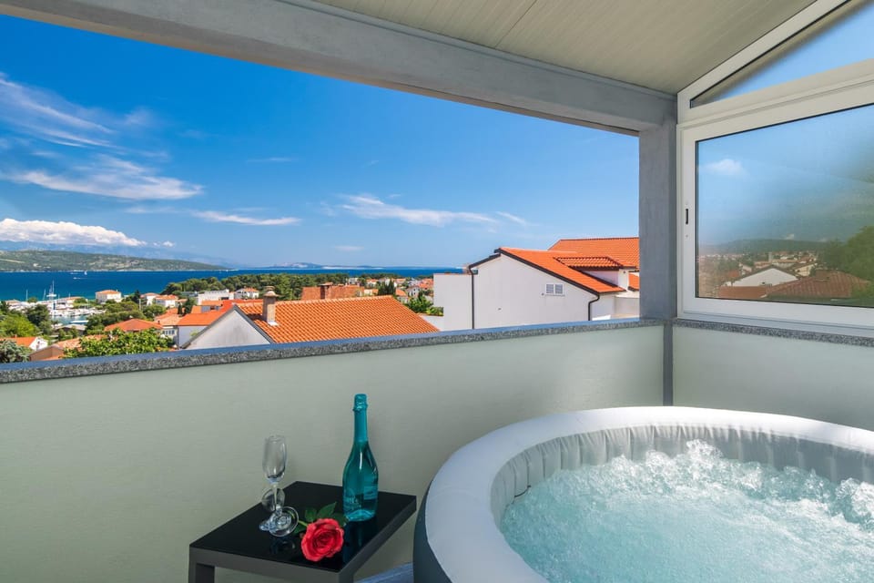 Day, Hot Tub, Sea view