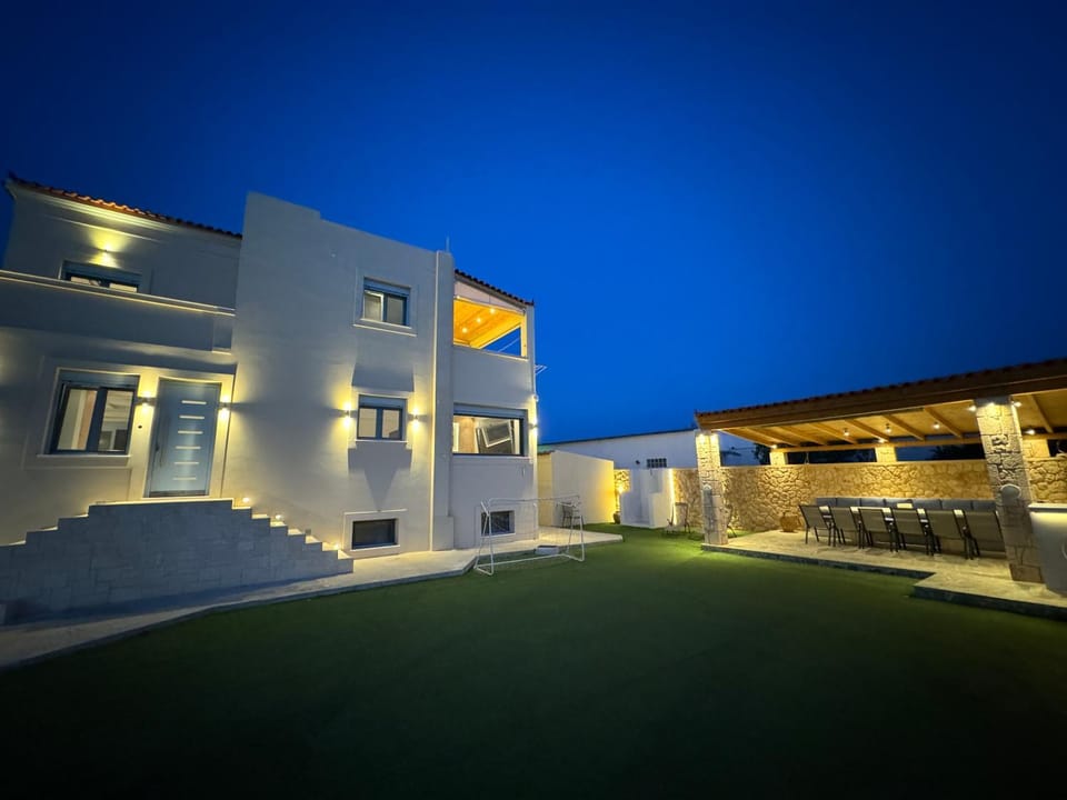 Property building, Garden