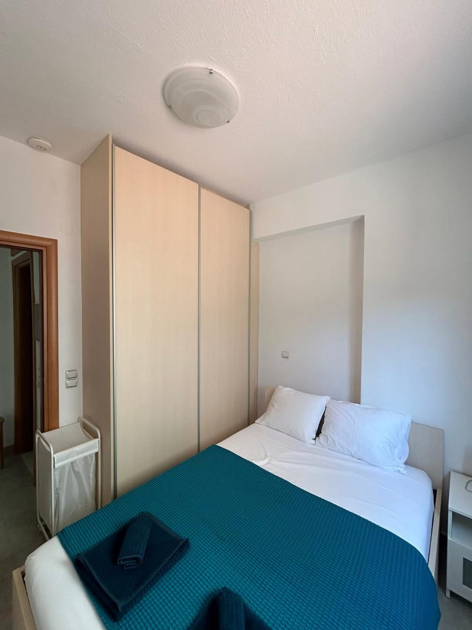 Bed, Bedroom, wardrobe