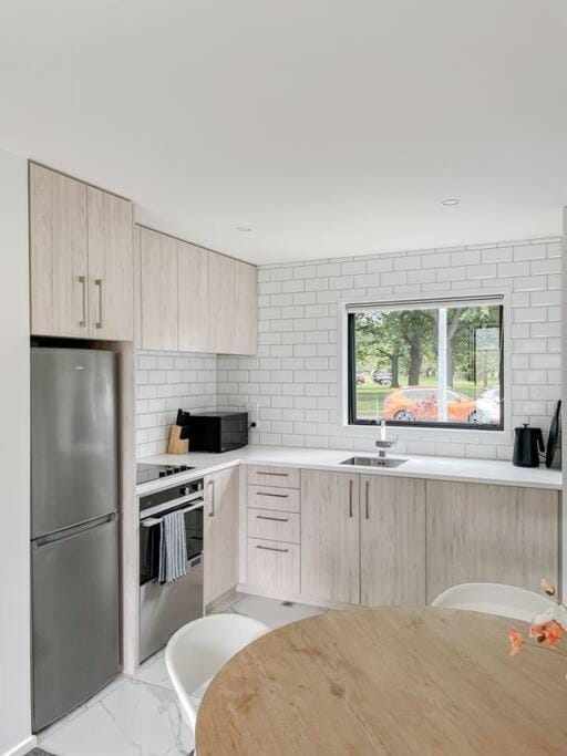 Hagley Park Townhouse Apartment in Christchurch