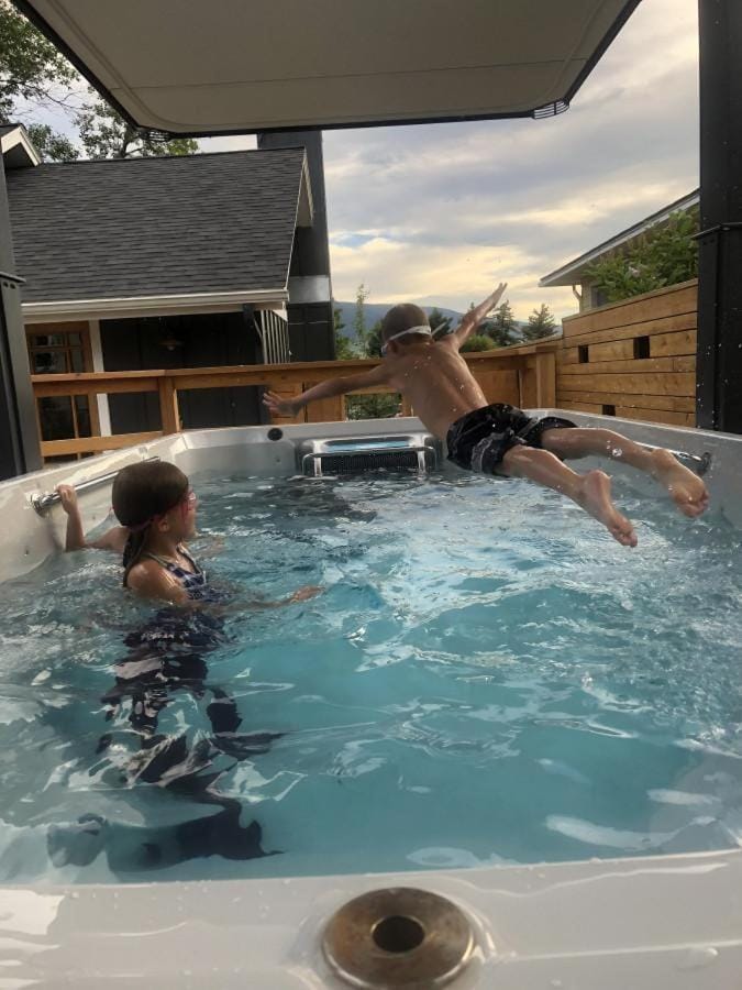 Absaroka Sunrise House in Livingston