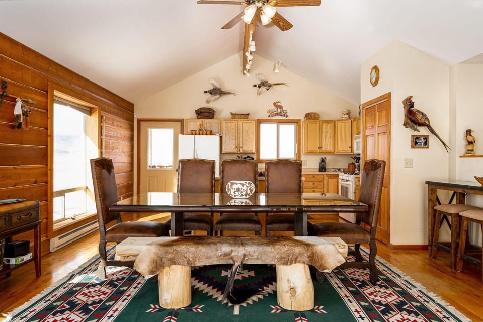 Horseshoe Ranch House in Pray