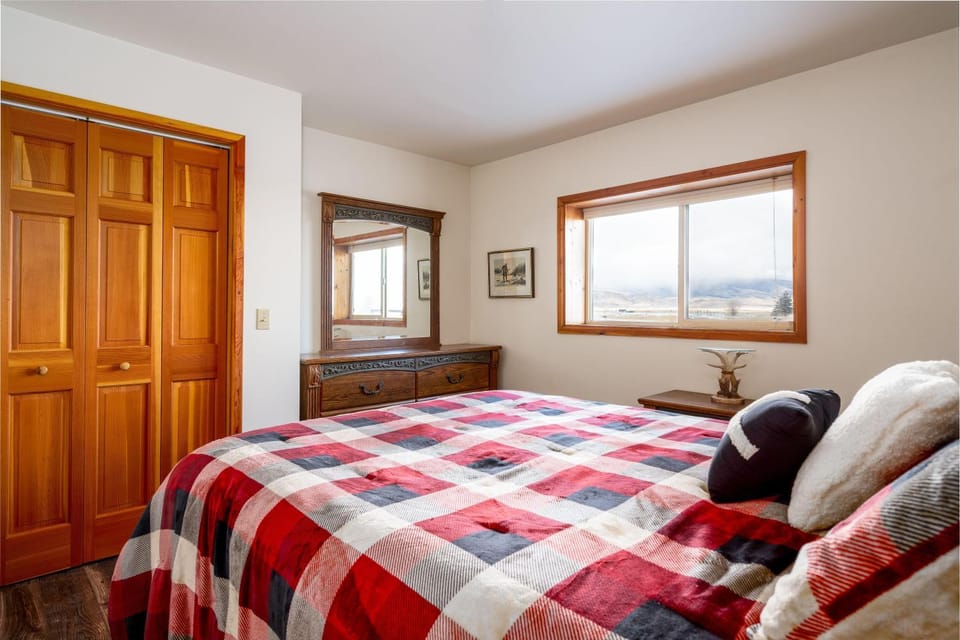 Horseshoe Ranch House in Pray