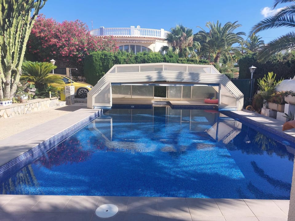 Day, Swimming pool, Swimming pool