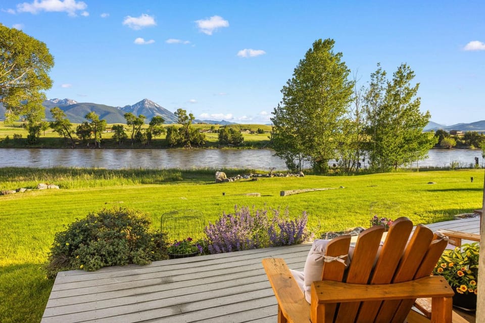 River Run House in Pray