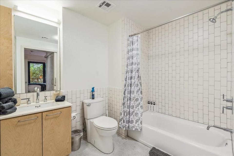 Toilet, Bathroom, Bath, towels