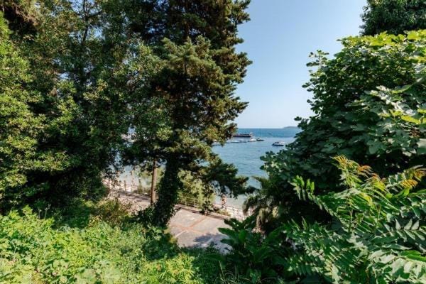 Apartments Port View Apartment in Dubrovnik-Neretva County