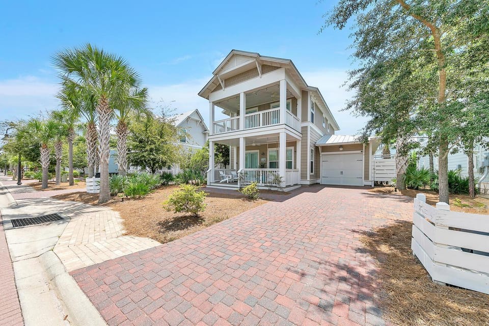 Town of Prominence- Just Beachy House in South Walton County