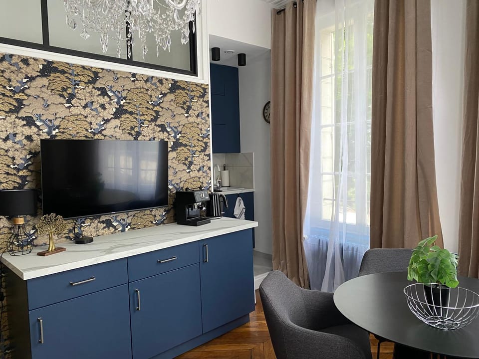 Communal lounge/ TV room, TV and multimedia, Living room, Seating area