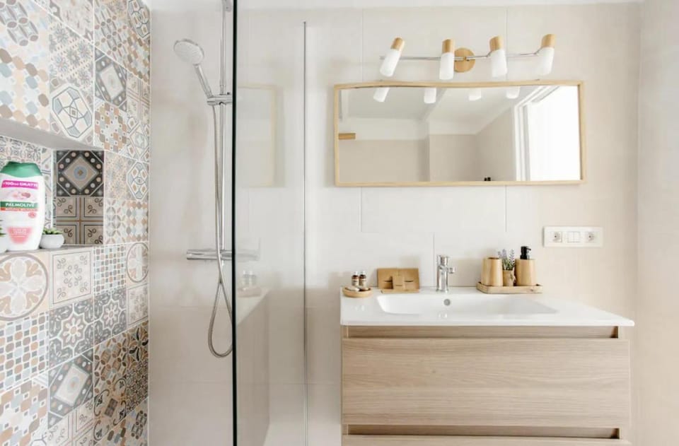 Shower, Bathroom