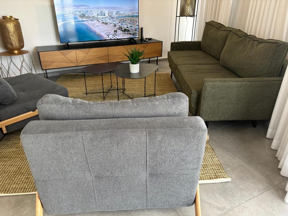 Almogim Avenue Family Apartment By Hashdera Eilat Apartment in Eilat