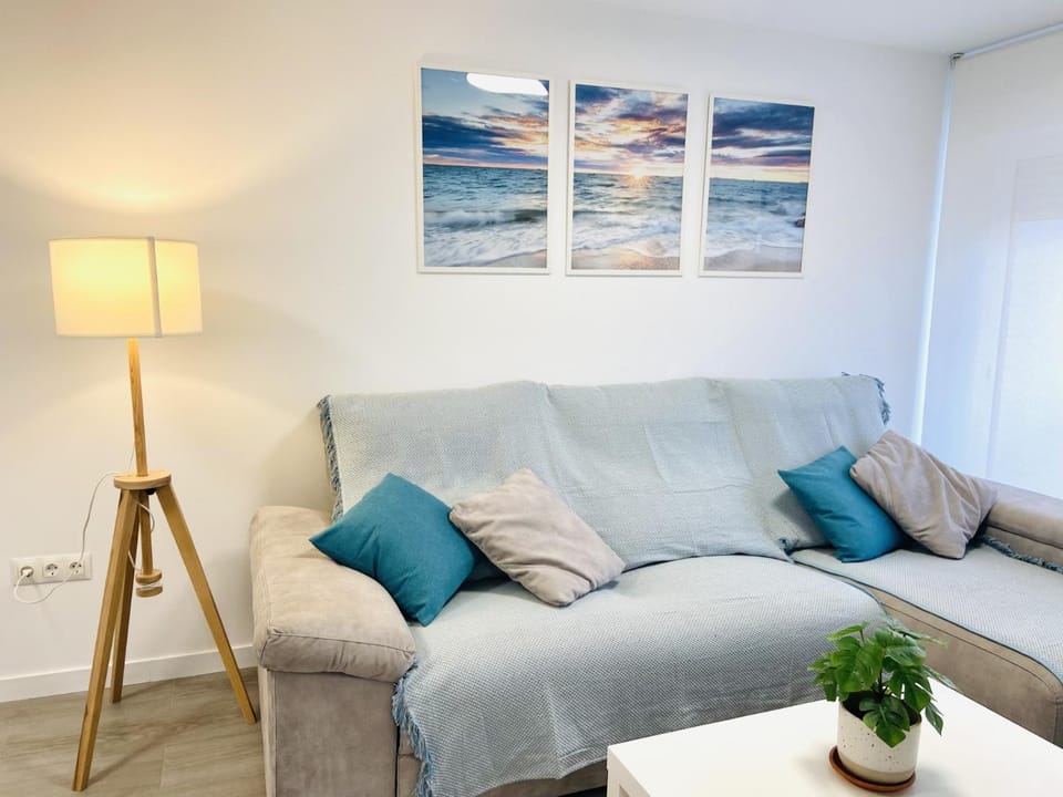 Living room, Lounge or bar