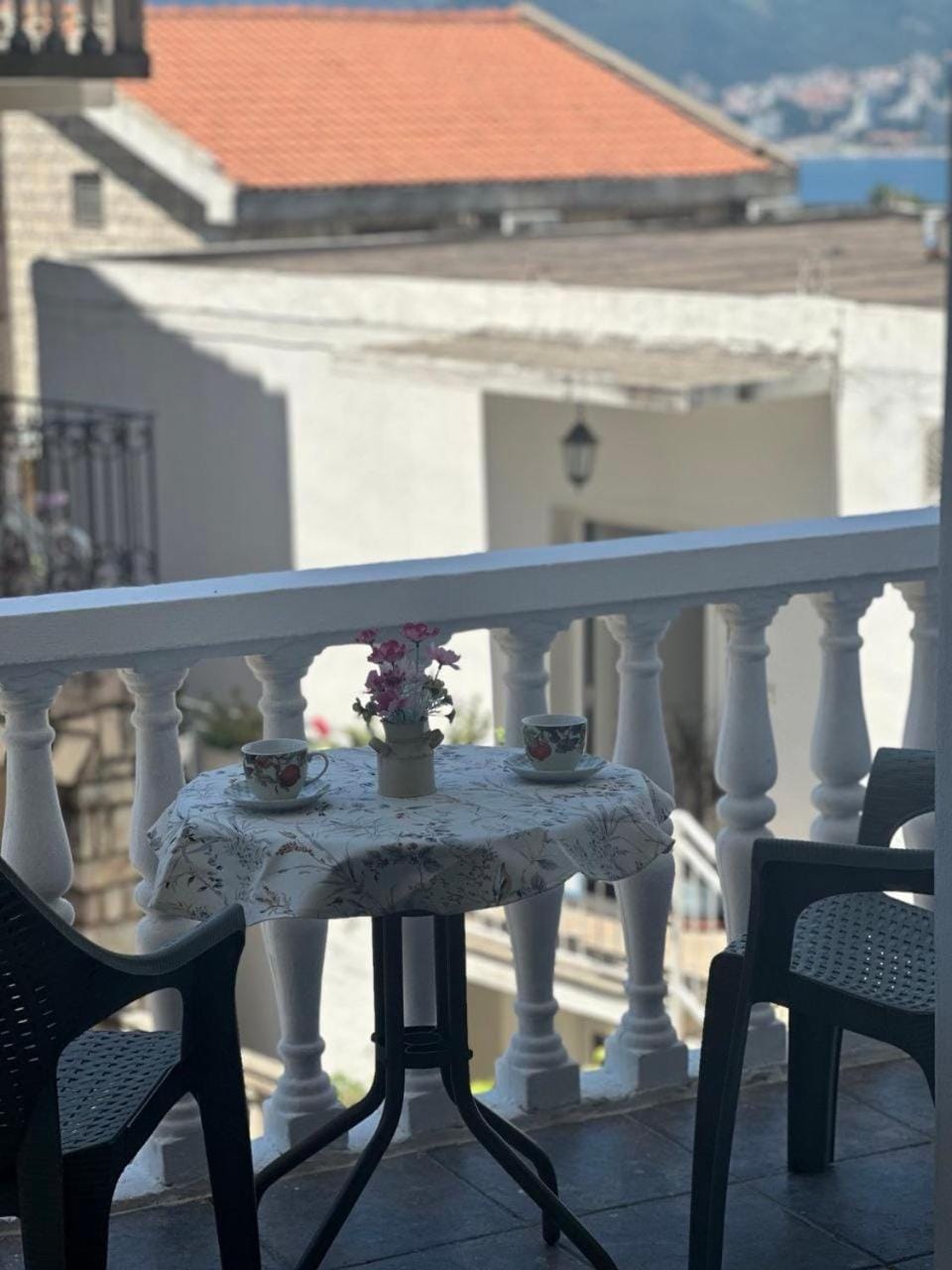 Day, Natural landscape, View (from property/room), Balcony/Terrace, Seating area, Dining area, Mountain view