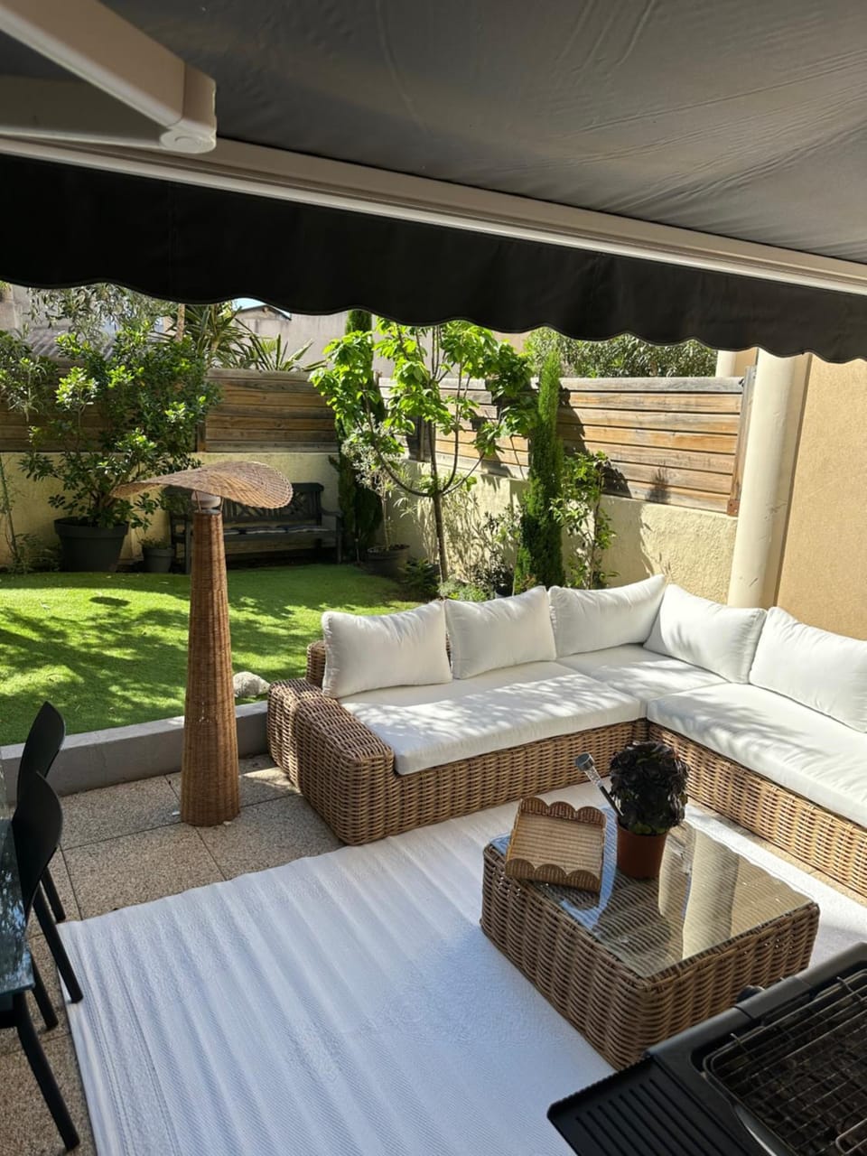 duplex design, calme, au vallon des auffes, bord de mer Apartment in Marseille