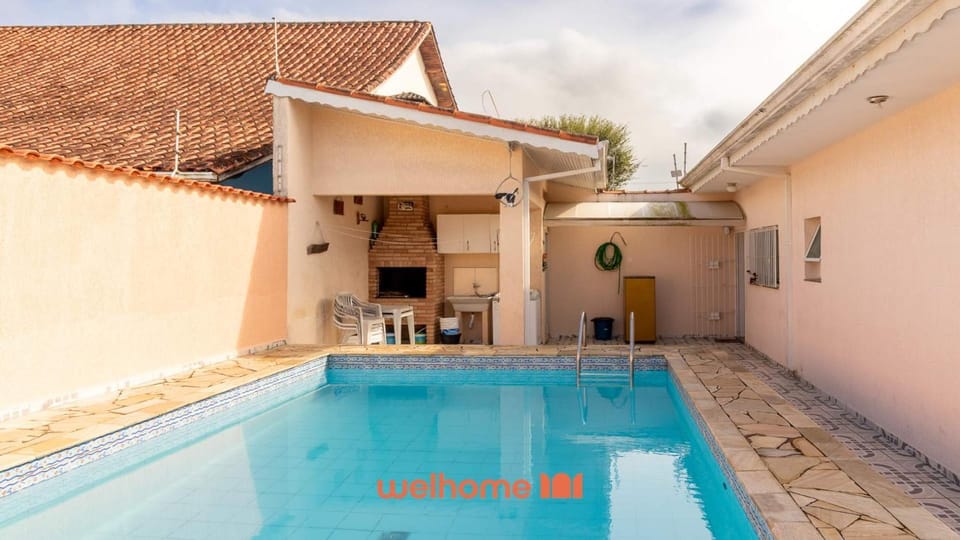 Casa em Peruíbe com Piscina e Churrasqueira House in Peruíbe