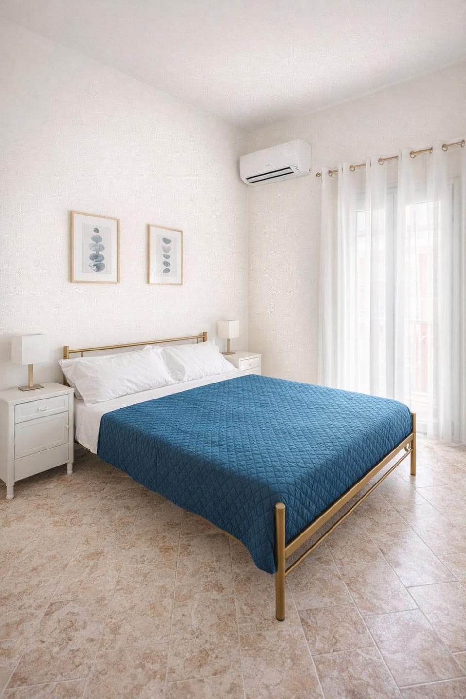 Bed, Photo of the whole room, Bedroom, air conditioner
